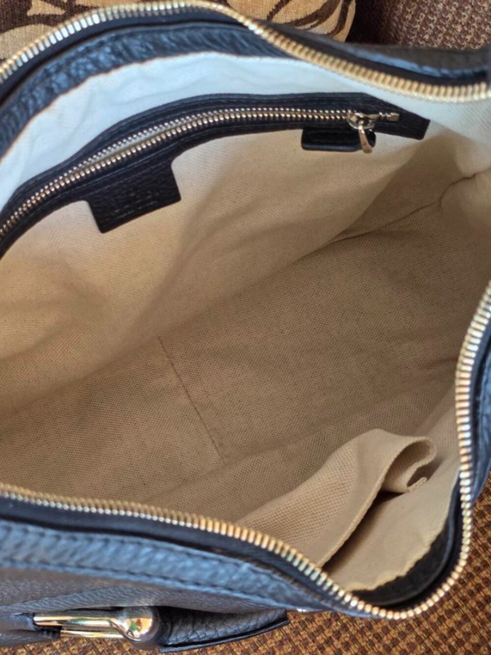 Gucci Heritage Horsebit Web Hobo - Picture 14 of 16
